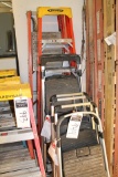 LOT 7 (APPROX.) STEP LADDERS