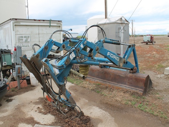 FORD / NEW HOLLAND- BUCKET ATTACHMENT MODEL 2360 OR SIMILAR FOR 9030 TRACTOR.