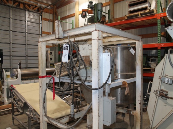BIG CHIEF HAMMERMILL MOUNTED ON ROLLING STEEL BASE