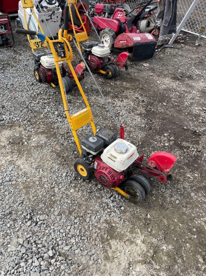 LANDSCAPING MCLANE EDGER