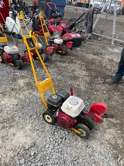 LANDSCAPING MCLANE EDGER