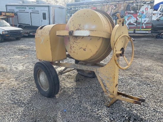 ESSICK CONCRETE MIXER