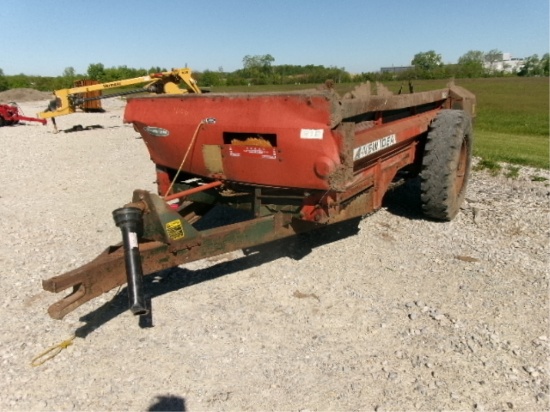 New Idea 212 Manure Spreader