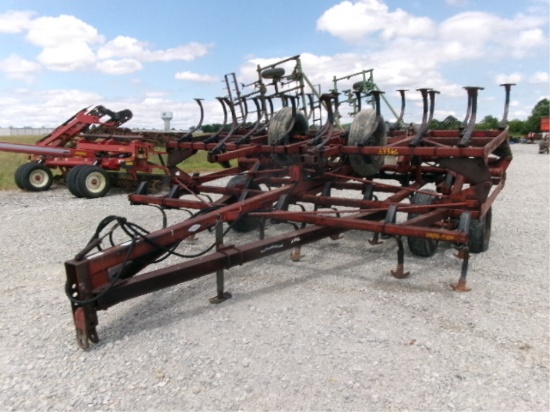 Hiniker 1224 Field Cultivator