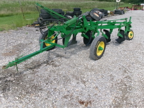 John Deere 550H 4X Plow