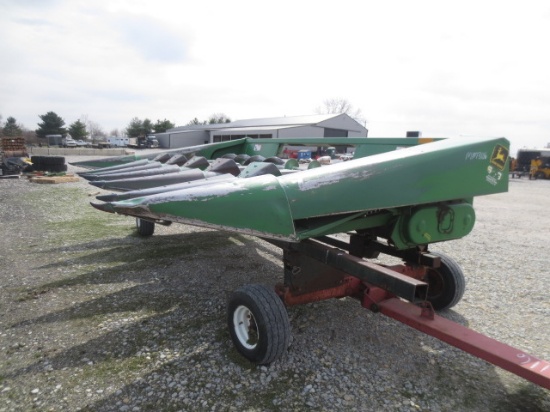 John Deere 643 Corn Head