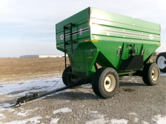 J&M 540 Gravity Wagon