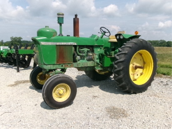 1968 John Deere 3020 Tractor