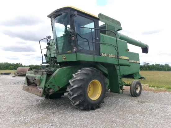 1981 John Deere 6620 Combine