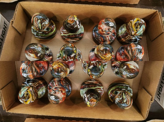 LOT OF 12 LARGE MARBLES AND FROGS