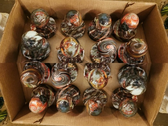 12 LARGE MARBLES AND FROGS