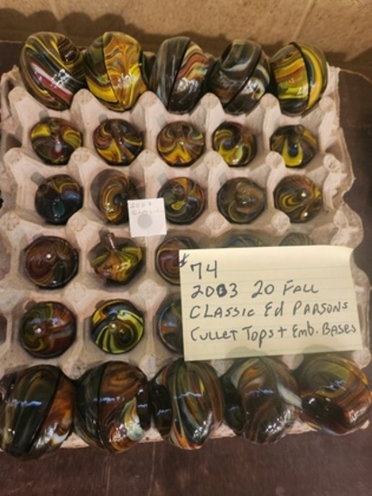 Tray of 20 2003 Fall Classic Cullet tops and bases