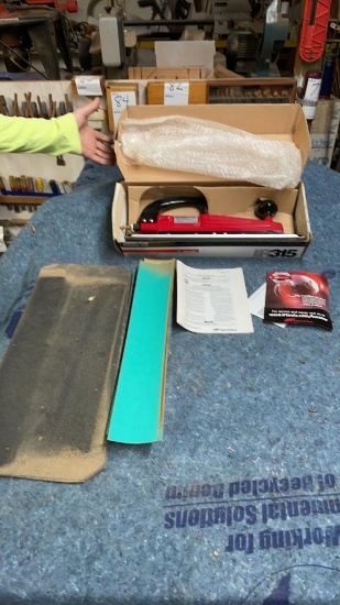 Ingersoll Rand air sander with sand paper - like