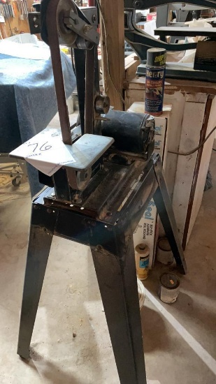 1? Belt sander with disc sander attachment