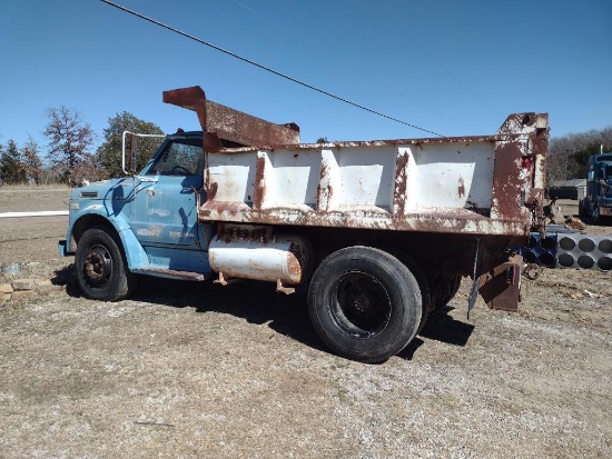 1970 c 60 366 motor 5 speed transmission with 2 speed rear end