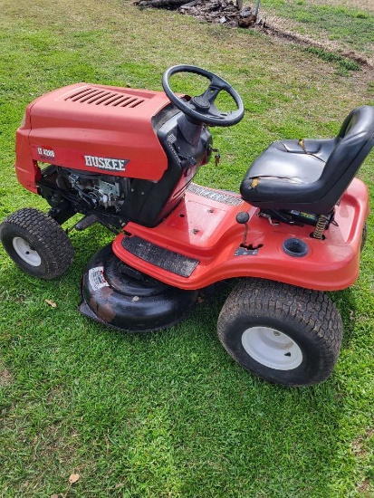 2016 Huskee Riding Mower 42" Cut, 18hp (Needs PTO Cable)