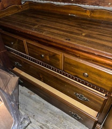 Vanity Dresser