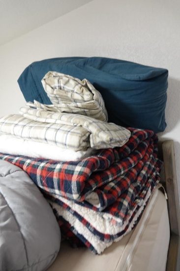 Blankets and Bedding