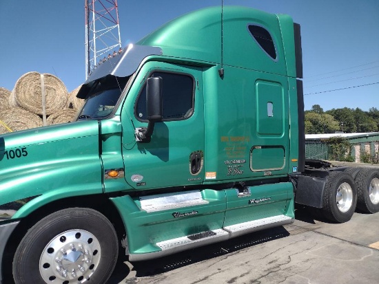 2012 Freightliner Cascadia Detroit Engine 10 Speed Eaton Tran. (CLEAN TITLE WITH TRUCK)