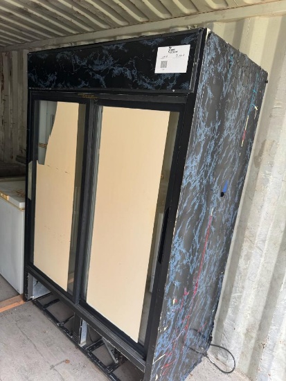 True double door refrigerator