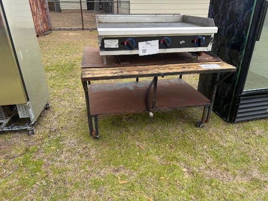 rolling metal equipment stand