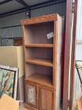 bookshelf/cabinet