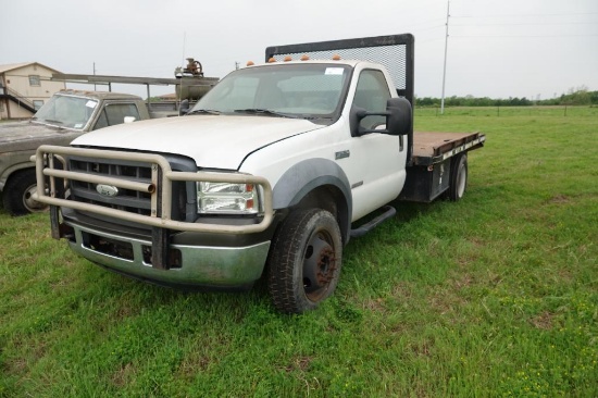 2005 Ford F550 XL Super Duty power stroke flatbed (needs instrument cluster)
