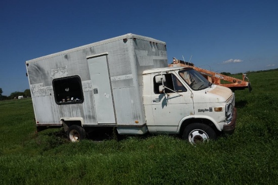 1979 Chevy box truck (salvage)