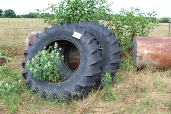 2 tractor tires