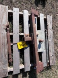 pallet of 3rd arms/hitches