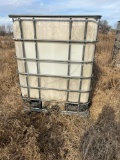 250 gallon tanks with metal cage, x5