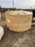 1,200 gallon tank