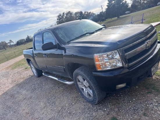 2007 Black Chevy Silverado Crew Cab