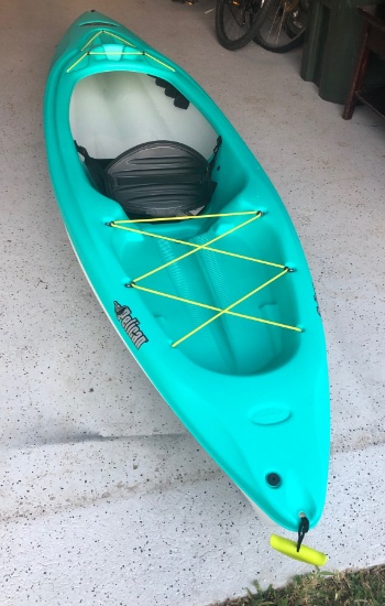 Kayak - Pelican Trailblazer NXT - includes paddles