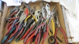 Assorted pliers box lot