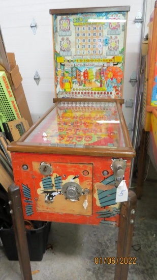 United's Singapore Vintage Pinball Machine