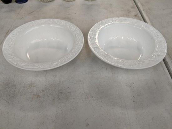 5 1/4" White Glass Bowls - Chip on 1 Bowl