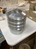 Vintage Buckeye Aluminum Stacking Picnic/Camping Pan Set