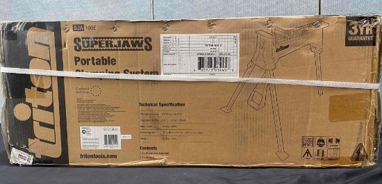 SuperJaws Portable Clamping system