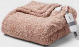 THRESHOLD QUALITY & DESIGN HEATED SHERPA THROW