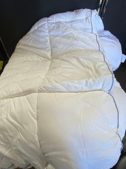SLEEP MANTRA King Blanket
