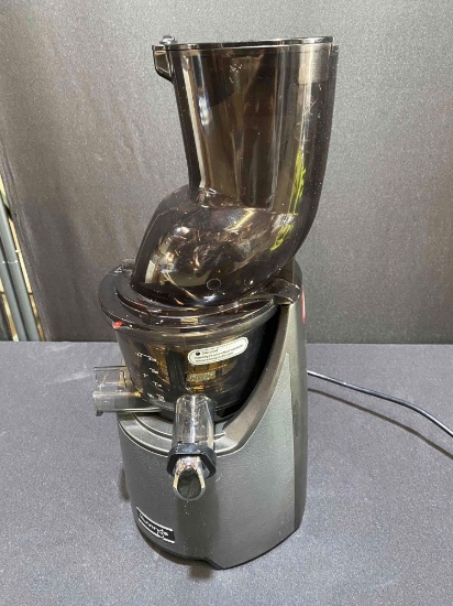 NUC Kuvings Whole Slow Juicer