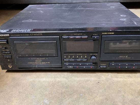 PIONER Cassette player