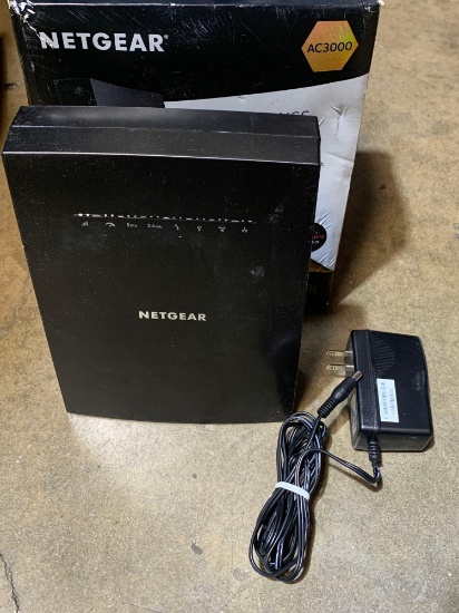 NETGEAR Nighthawk Tri-Banf WI-FI Mesh Extender