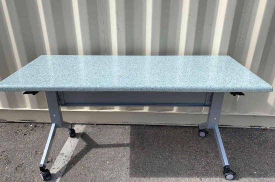 Cement table with Wheels