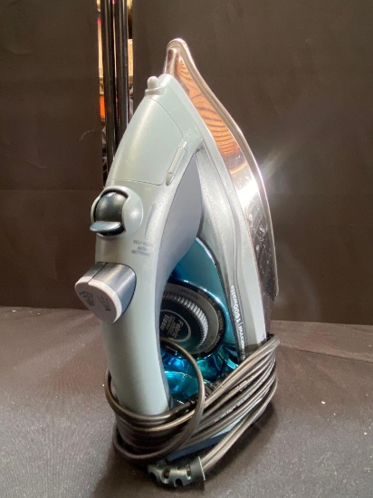 Shark Iron