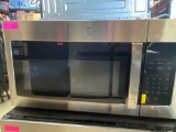 GE Microwave Oven