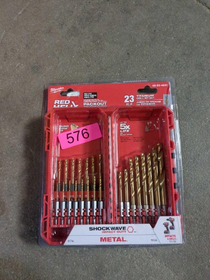 Milwaukee 23 Piece Shockwave Impact Duty Titanium Drill Bits with Red Helix