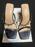 Shoes Women?s The Drop (error in sizes, one 5.5 another 6)