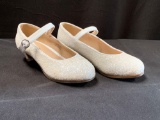 DREAM PAIRS Girls Mary Jane Size: 2